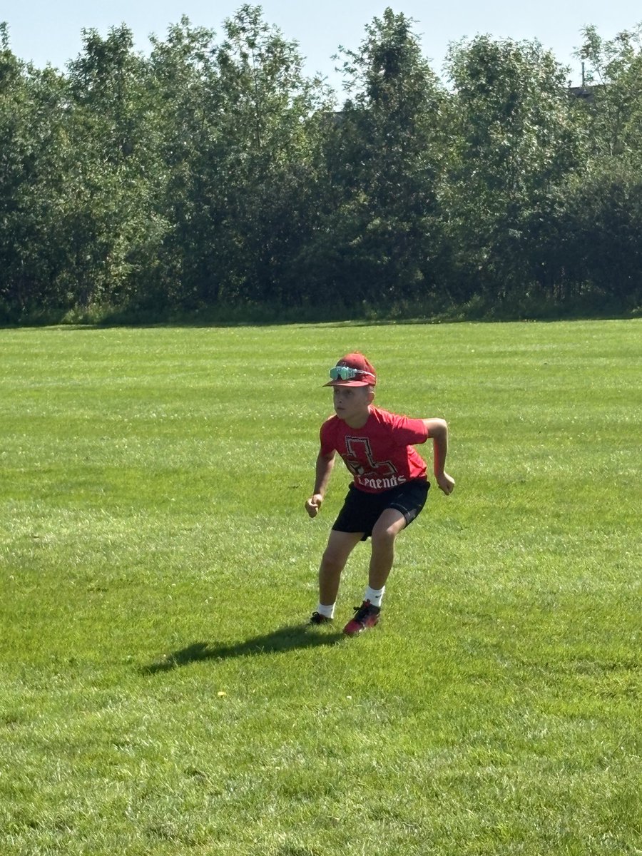 LHSfballLegends's tweet photo. Day 1 of camp is in the books ! Great Day to be Legend ! https://t.co/ZZcfatV616
