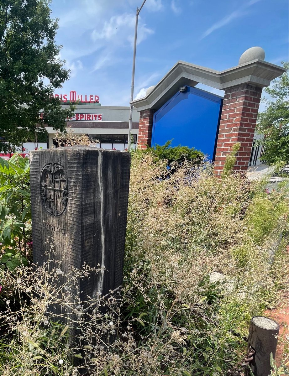 ricebilldc's tweet photo. Boundary Stone, Georgia Av. Kalmia Rd. Alaska Av NW, behind Welcome to Washington sign @DDOTDC https://t.co/d2tv8yTloa