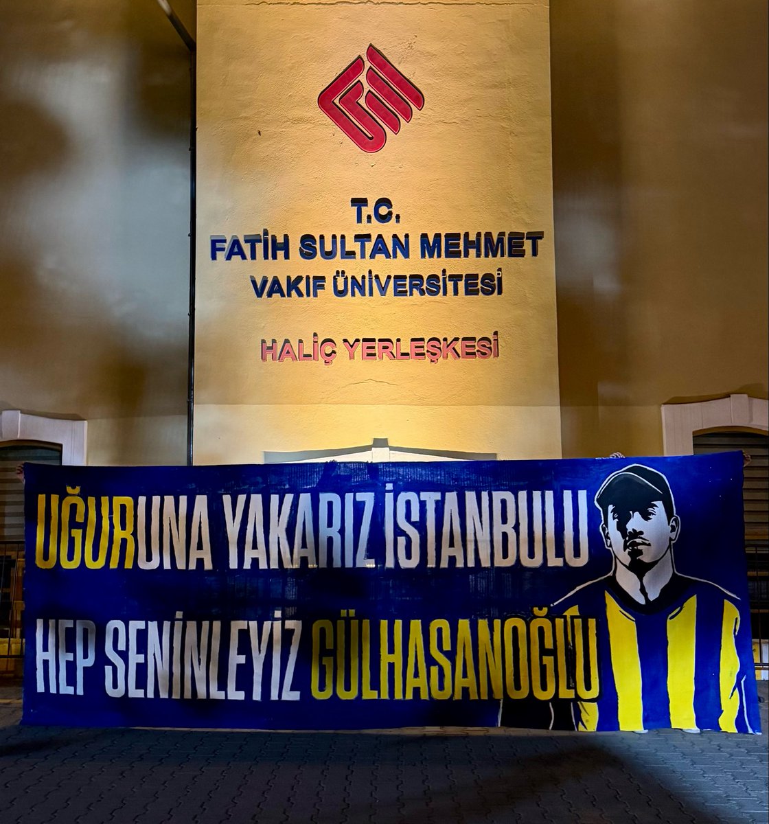 fsmvuUNIGFB's tweet photo. HEP SENİNLEYİZ GÜLHASANOĞLU!

2022 yılından bu yana grubumuzun farklı kademelerinde görev alan ve son 2 yıldır başkanlık görevini özveriyle sürdüren abimiz,canımız Uğur Gülhasanoğlu’na emekleri için teşekkür ediyoruz. Bundan sonraki hayatında da hep seninleyiz başkan. #FSMVUNIGFB https://t.co/vSzjdOl92x