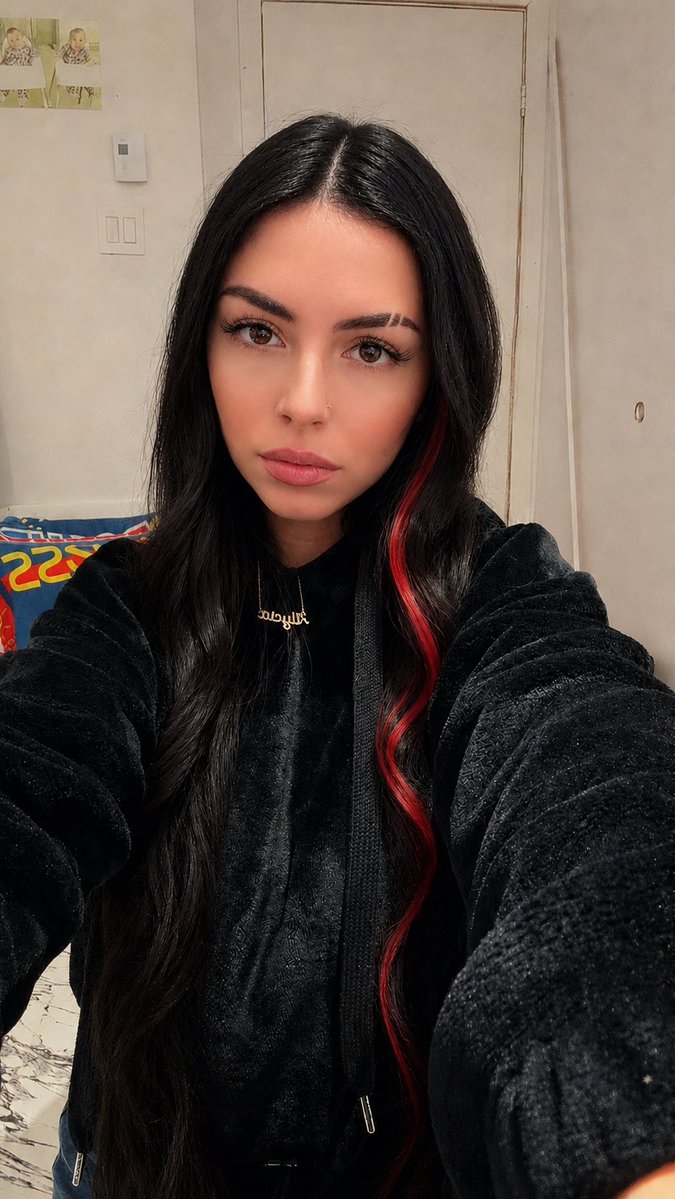 princessa💸 tweet media