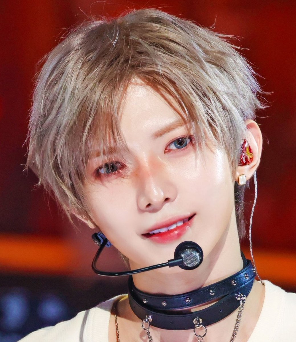 atzxoxo's tweet photo. THE SON OF APHRODITE, Y'ALL!! https://t.co/zb2MRiP62Q