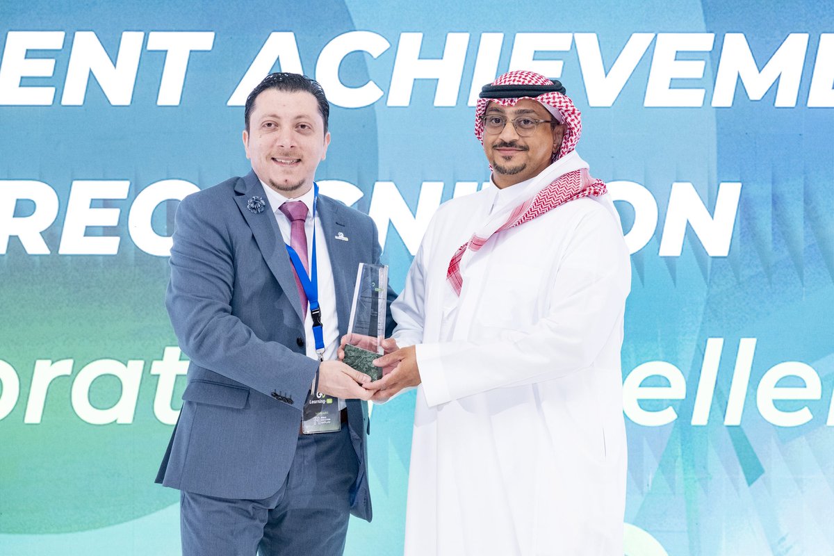 miras_agency's tweet photo. نفخر في مراس التنفيذ بتنظيم وتنفيذ مؤتمر Learning-Go.
كل الشكر لفريق @Learning_Go_Com ، وللأستاذ محمد خير  والأستاذ @AmjadFaour على تعاونهم وثقتهم، والشكر موصول لفريق مراس التنفيذ على جهودهم التي أسهمت في نجاح هذا الحدث.
ونتطلع إلى مزيد من النجاحات والشراكات المثمرة. https://t.co/b0wv1WVJoz