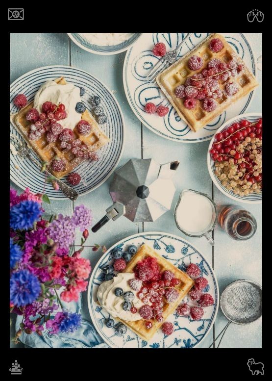 TPD622000's tweet photo. Radio Repair The radio is new. Clara fills the kettle with fresh water and places it on the stove. She then reaches for the mint leaves, which were picked from the garden that morning; their bright, fragrant green leaves stand out against the kitchen's warm tones. https://t.co/ZqiWepwLB0