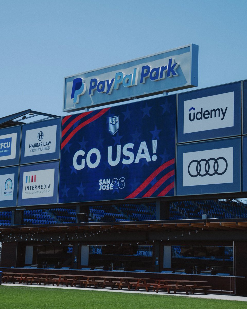 SJEarthquakes's tweet photo. San Jose welcomes Team USA 🇺🇸

San Jose and the #Quakes74 are excited to welcome the @USMNT to San Jose today and host them at @paypalpark ahead of Wednesday’s @fifaworldcup monumental Round of 32 match USA vs Bosnia and Herzigovina. It’s all eyes on the South Bay this week 👀 https://t.co/Ar180XG7il