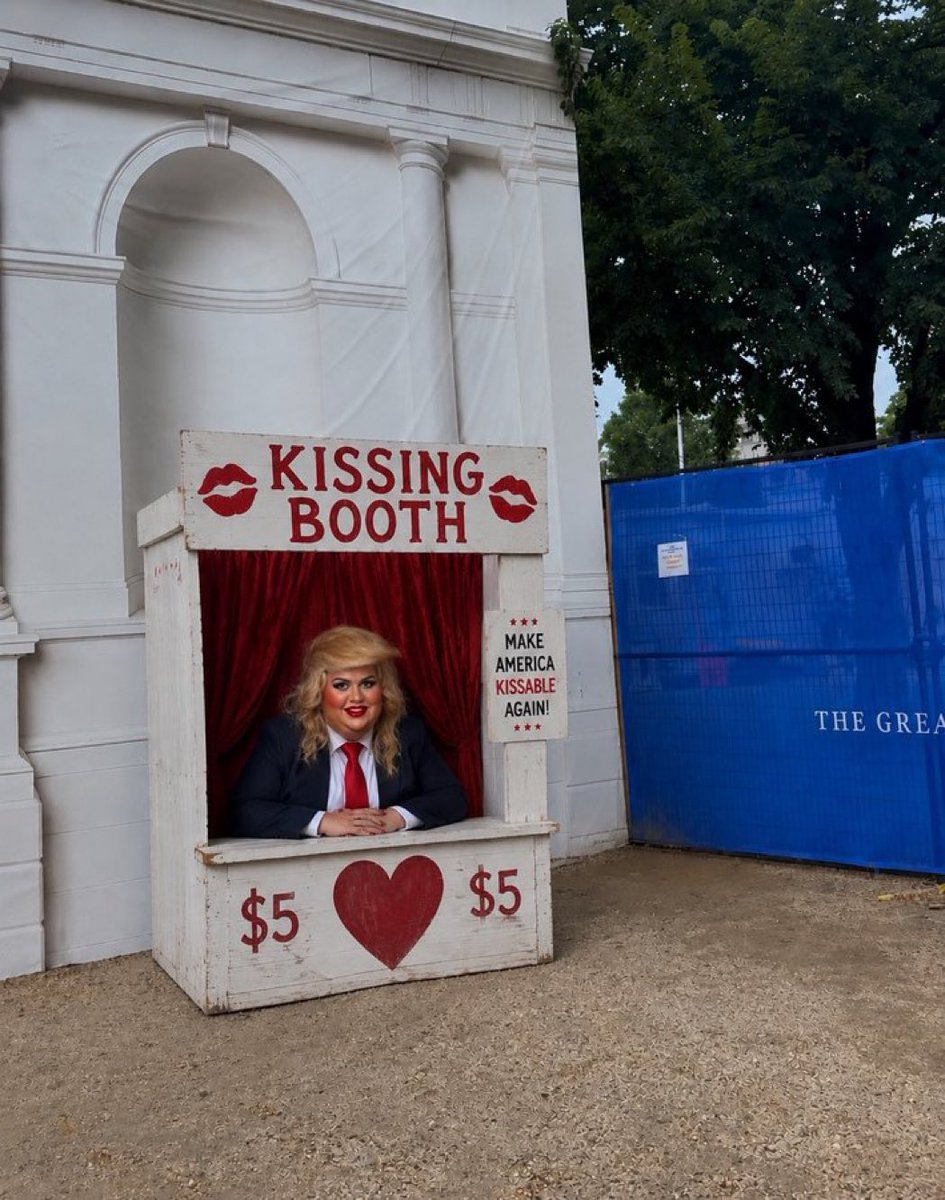 yojonandrews's tweet photo. @AdamKinzinger Boys just be lining up for some love. https://t.co/HxkdcEeeYo