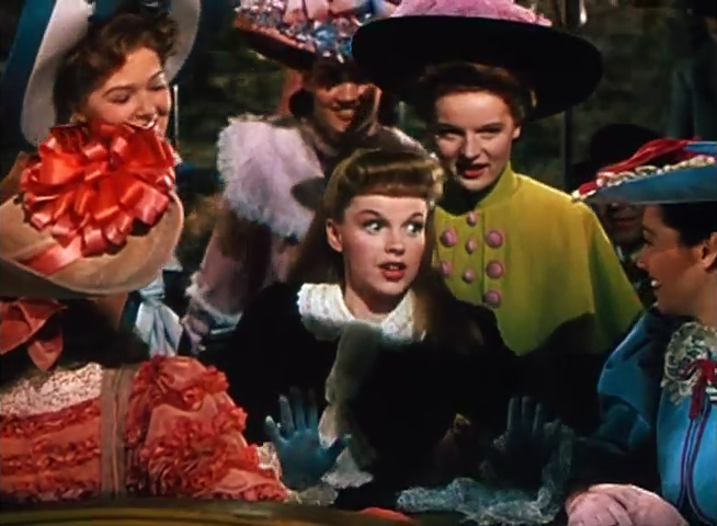 viledesma's tweet photo. E  aqui The Trolley Song na original com Judy Garland do filme Agora Seremos Felizes/ Meet Me in St Louis (1944) https://t.co/tyCHlEQPLf https://t.co/zD8ojpHH7p