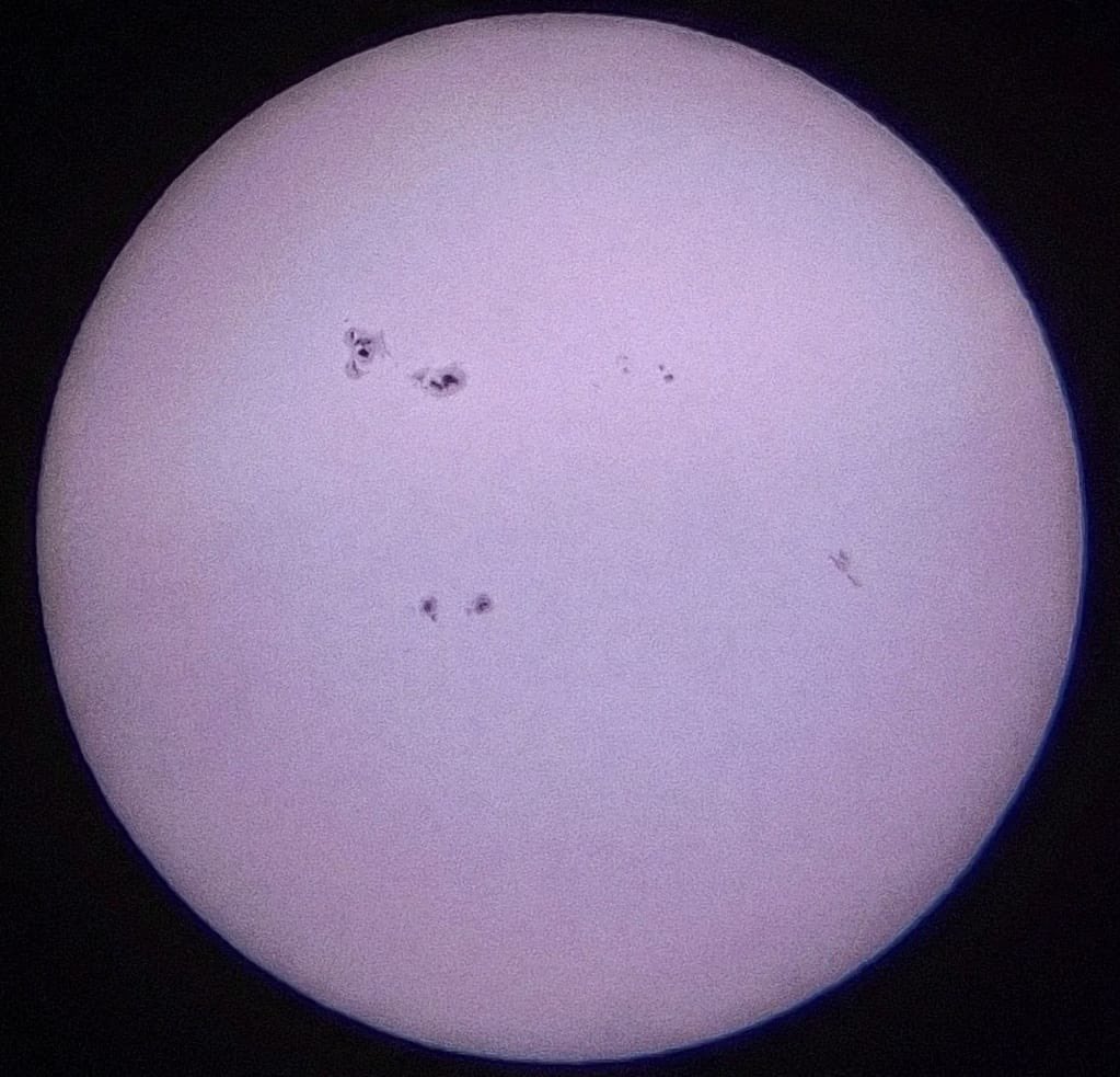 Xavi_Bros's tweet photo. Yesterday, the sun showed an interesting face plenty of sunspots. Here you can see a nice image taken by Emili Capella (@AstroSabadell) using an amateur telescope: https://t.co/0CqJvfp91x