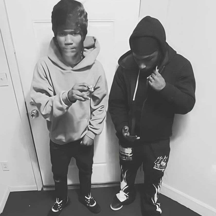 scottibuggin's tweet photo. not gon flex am flexed up #nfs #nyc #trending https://t.co/L3IKqeVyPz