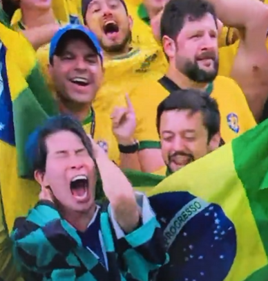 __xGuiii__'s tweet photo. @CentralDoBrega E nasce um novo meme, obrigado copa do mundo https://t.co/4bceW7Tabs