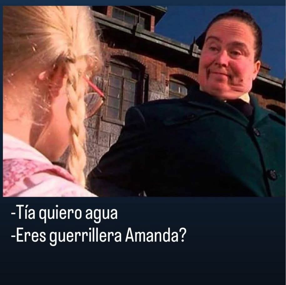 AlfrethMag's tweet photo. Karol G: Gobierne para todos 
Los votantes de De La Espriella: https://t.co/q4IbWzKFss