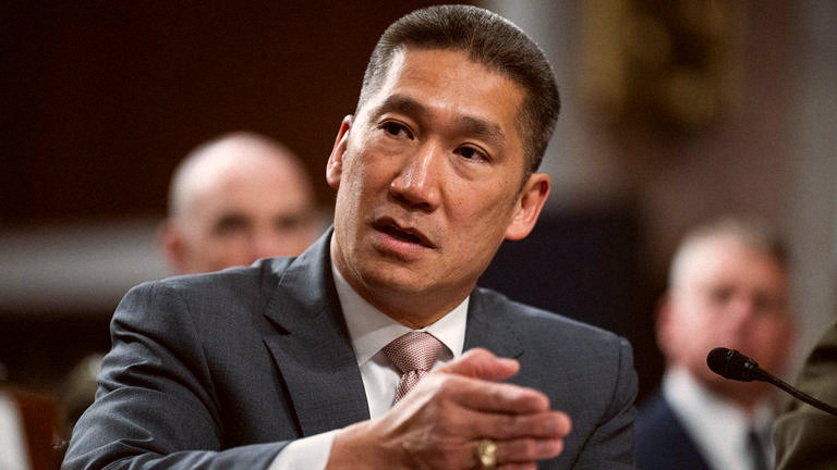 thicesarbr's tweet photo. Trump’s idea to bring foreign shipbuilders to the US could add 540,000 jobs and grow the Navy fleet fast. Acting Navy Secretary Hung Cao says it’d boost defense and American workers. 

Read more: https://t.co/yMCQlZL1G5 https://t.co/2IXFR2cPcv