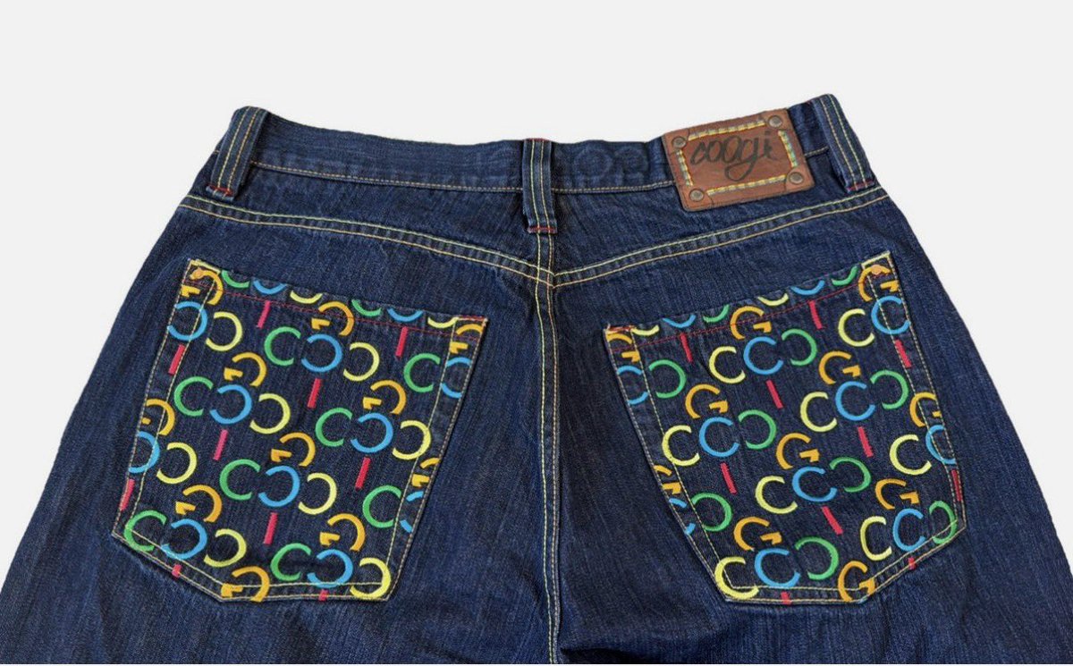 HappyIsWack2me's tweet photo. Remember coogi jeans? Lol horrible https://t.co/I6Lk76C69z