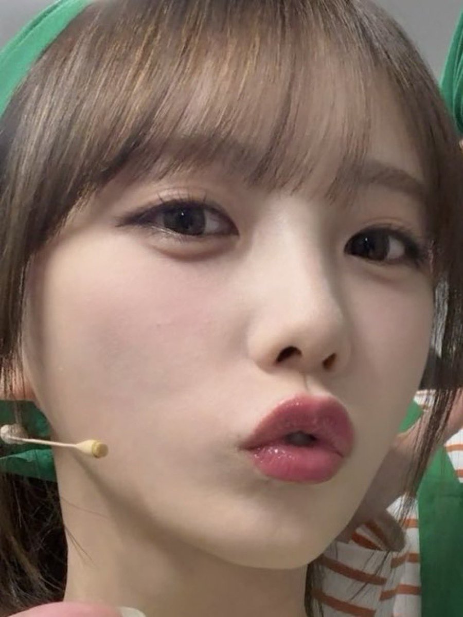_nananagix's tweet photo. ���期的に使ってやりたくなる雌♡
小柄なくせしてすべての雄が欲情されられるお乳を持った最高の性欲発散道具♡
頭の先からつま先までおちんぽに媚びるための造形ってのが下品すぎるよなぁ...♡
今日もその身体たっぷり使って俺のざーめんの臭いこびりつかせてやる♡ https://t.co/mIO77HkraX