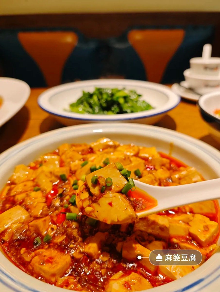 ugh37718109's tweet photo. Just found the coziest hidden noodle spot in town! Hand-pulled noodles with rich pork broth Absolute comfort in a bowl — 10/10, already coming back tomorrow! ， https://t.co/ZH2YWzf9YC