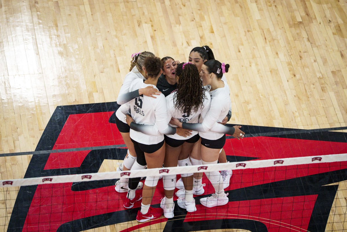 UNLVvball's tweet photo. hug what you love 🫂 https://t.co/NR3mo9or4b