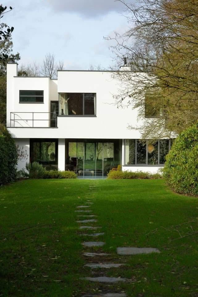 archistar1's tweet photo. Villa Nisot, 1934
Rhode-Saint-Genèse 🇧🇪 Belgium
#architect Louis Herman De Koninck
#modernism #architecture https://t.co/GtXIfqkIKl