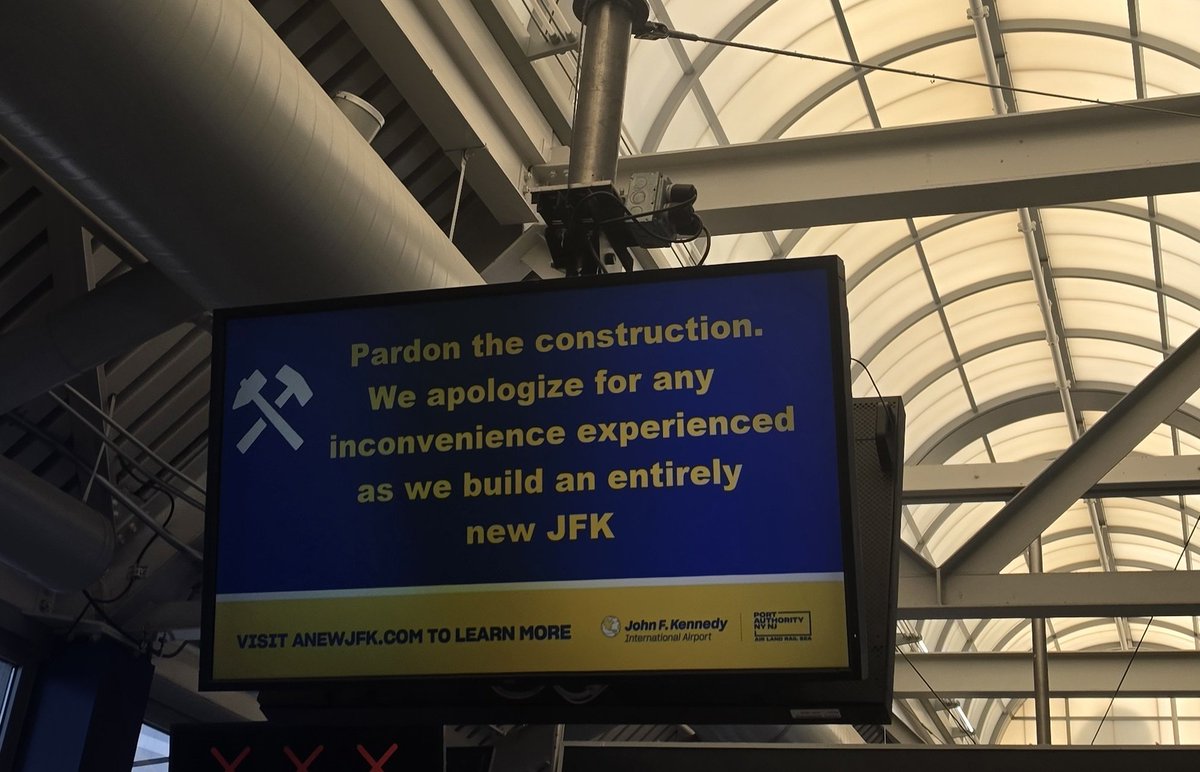 admh574's tweet photo. I didn't know the Americans had the technology to do that https://t.co/80bTaJCDBo