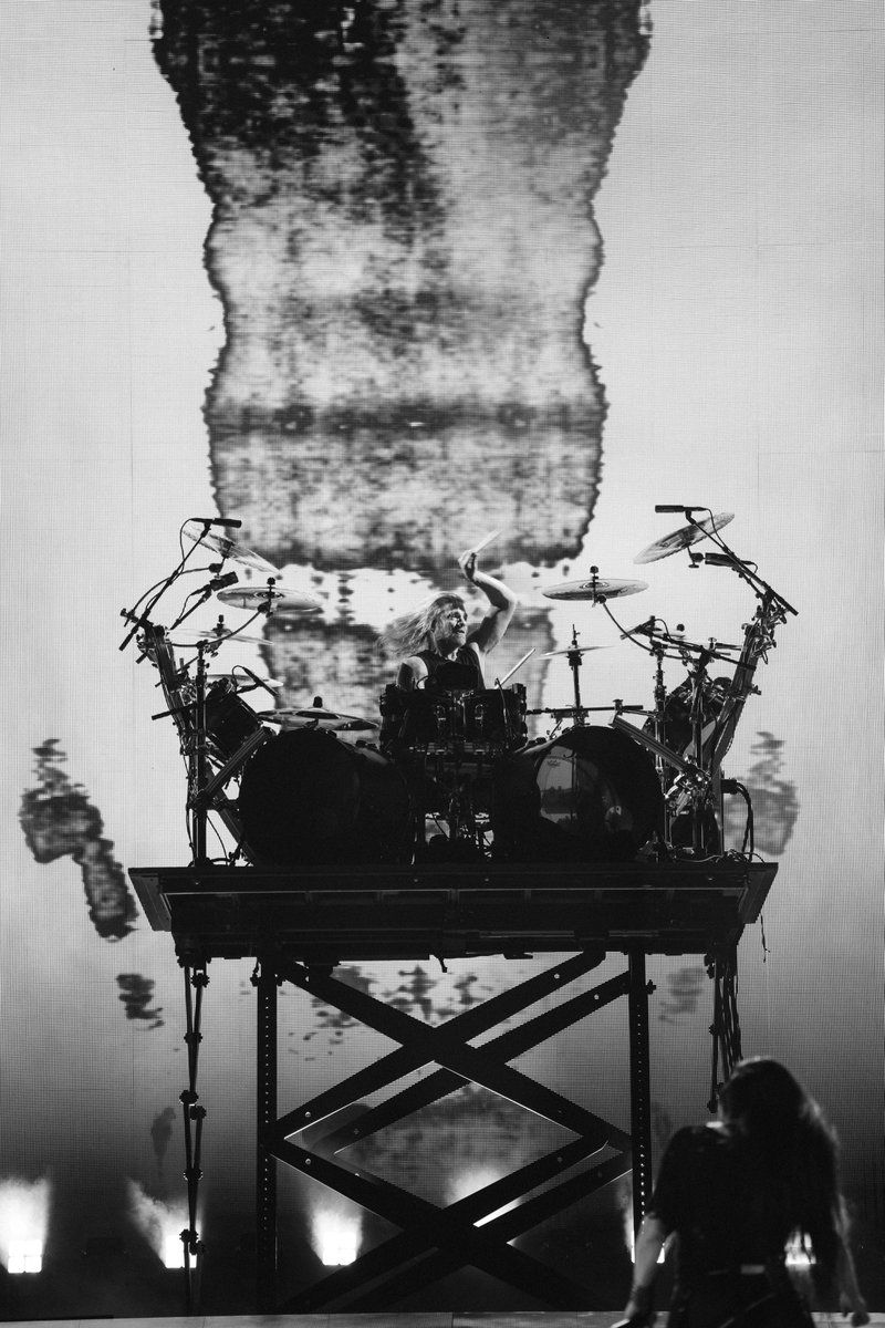 evanescence's tweet photo. Bristow, VA 6.27.26 Part 4

📸 @thiswildbemis https://t.co/y5DjGh7UkO