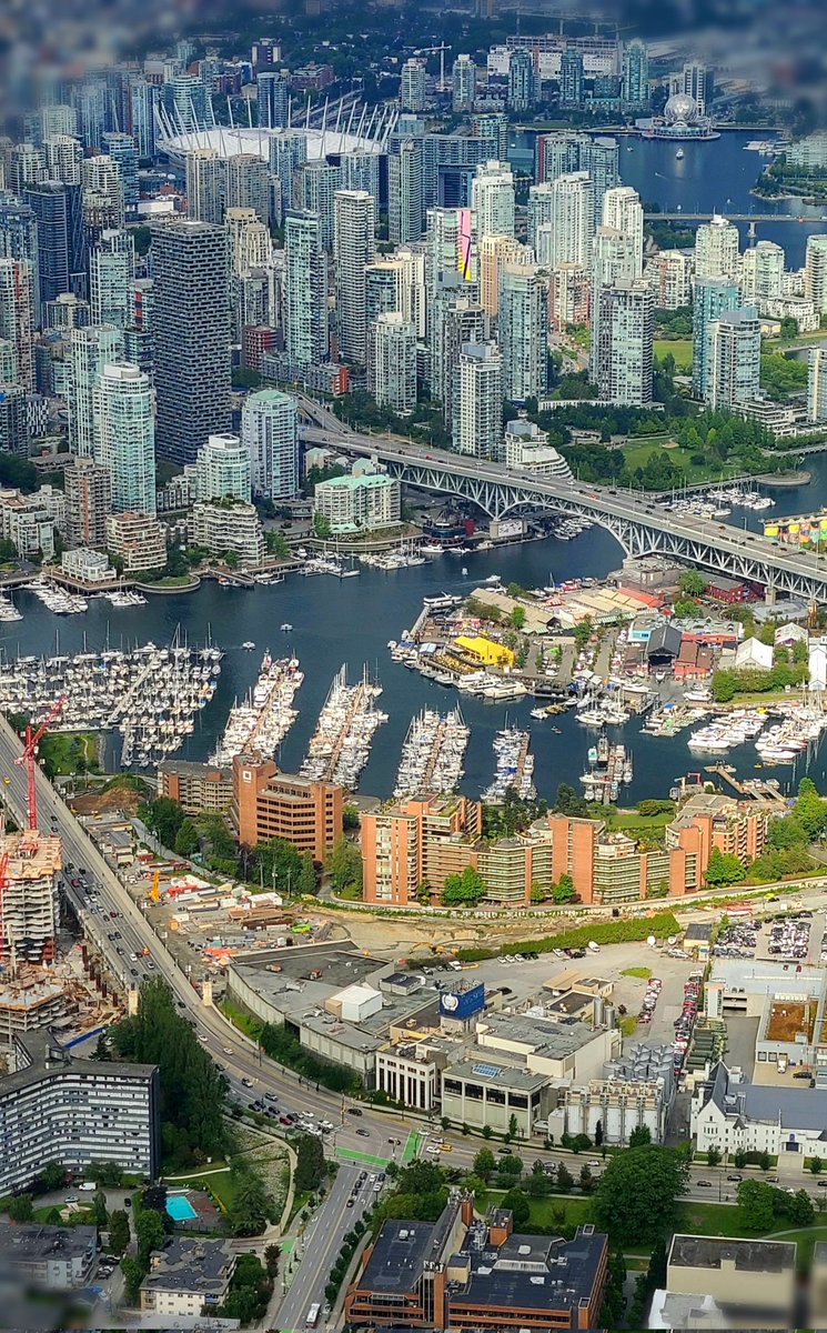 TrishJewison's tweet photo. Beautiful downtown #Vancouver from the archives 🚁 https://t.co/vxxu7NXPCS