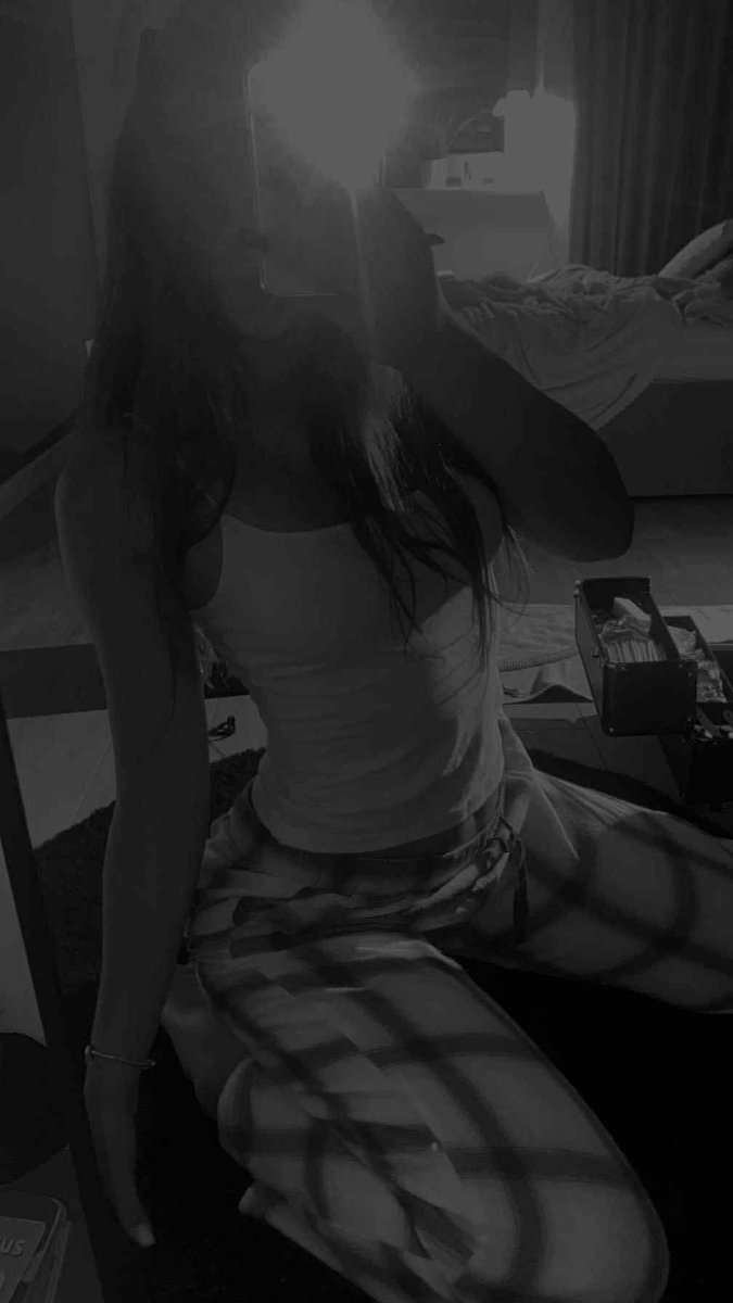 robloxpllppl_ps's tweet photo. Hello guys Im back
18F dm me guys for menu or for snap, Ill be online all night!
#nsfwtwt #snap #snapsession #teen #teenseller #horny #teengirl https://t.co/ajknNfFoyC