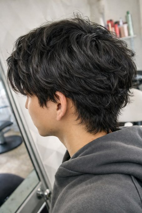 MZora0419's tweet photo. Signos de testosterona alta:  

1. Cabello grueso https://t.co/5TXyFpuc26