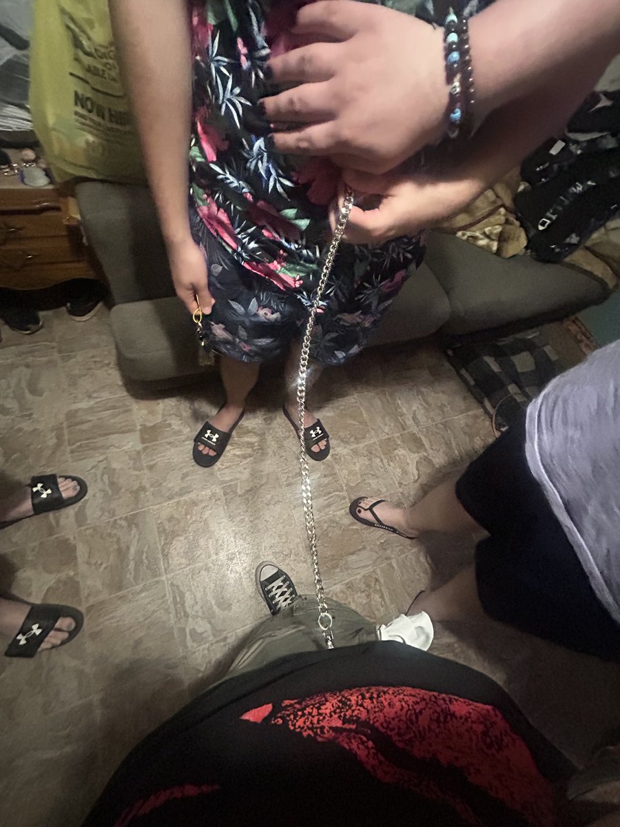 bandaidtard's tweet photo. swimming fit also i <3 my friends https://t.co/suwN77RSt4