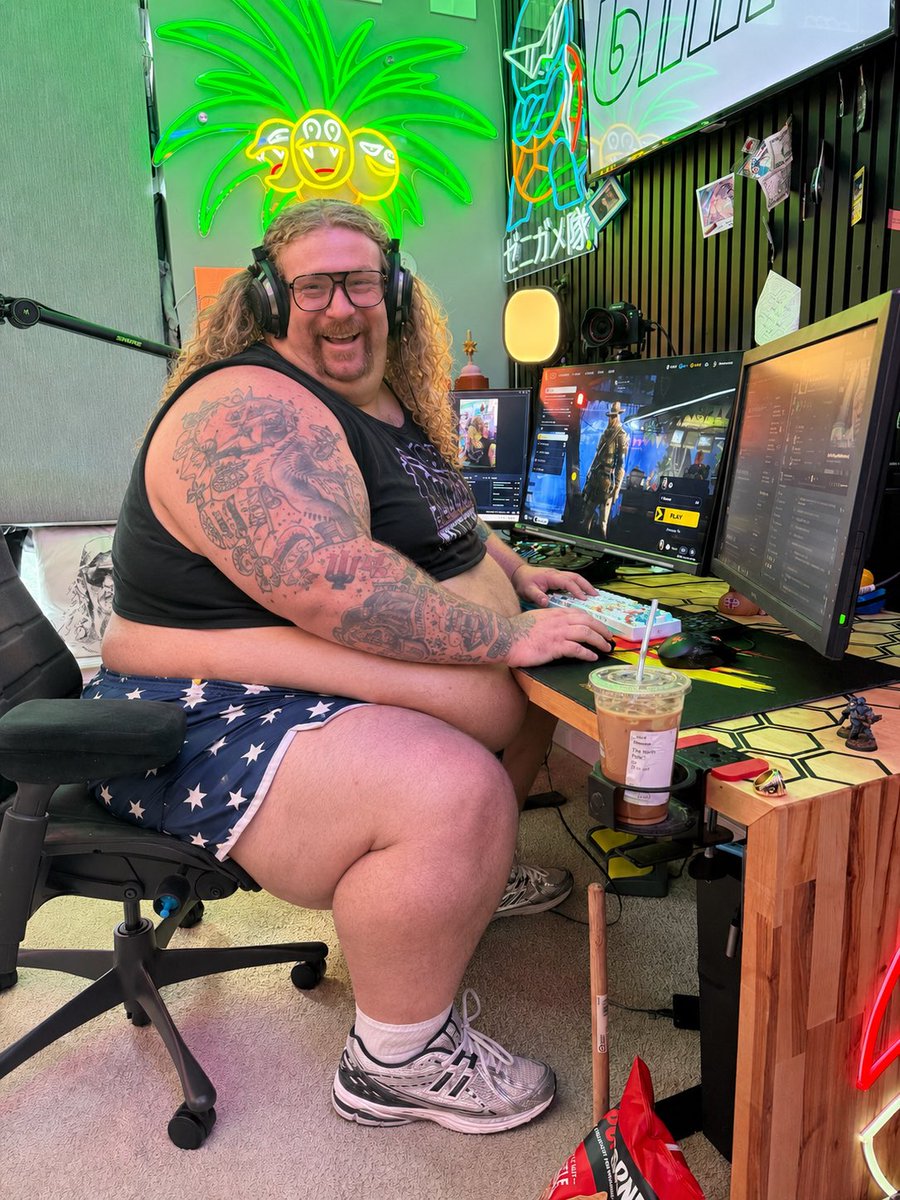 AmericanDadLive's tweet photo. LIVE🔴
BACK TO 1500 SUBS

@sandthegame HIJACKING ALL NIGHT
GAME HAS ME IN A GRIP

MOST INTERACTIVE STREAMER 2026

https://t.co/Q03SrdKWa0 https://t.co/YwnLNZ2qo6