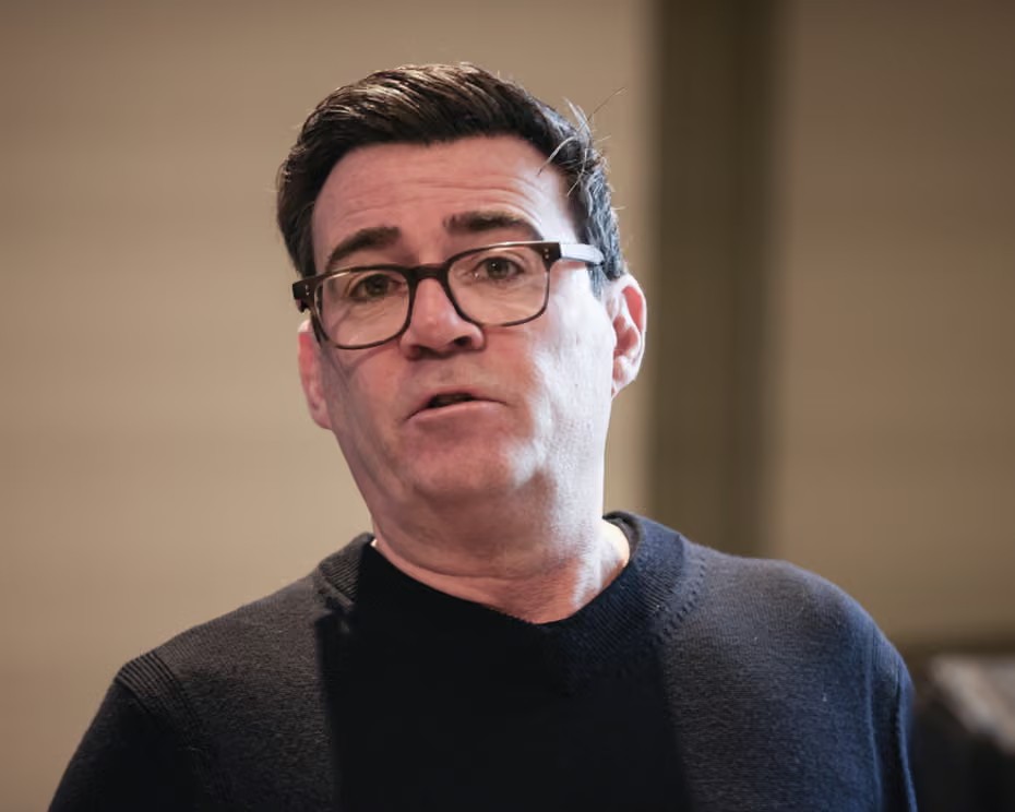 JeremyCordite's tweet photo. Hang on. Burnham's job is in London but he thinks he can work from home in Manchester as Prime Minister! He's a fucking arrogant clown. https://t.co/8zHd7aJ8Pi
