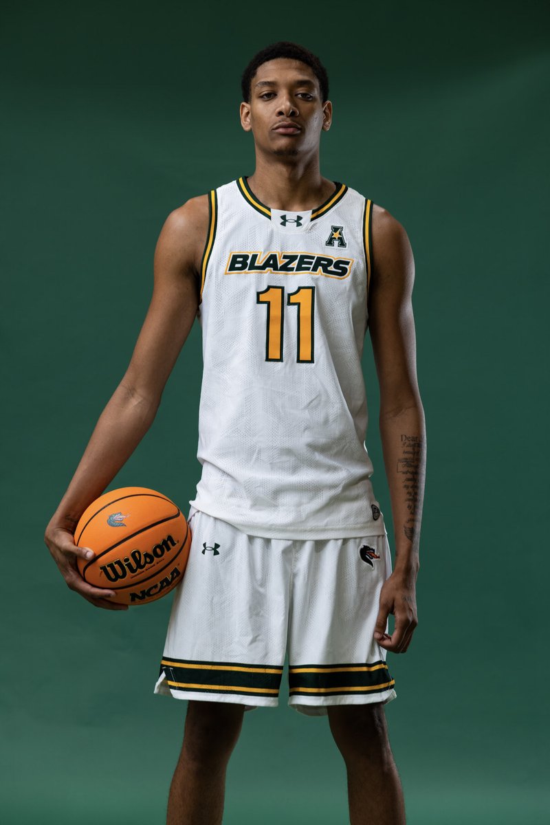 HofSportsGroup's tweet photo. 6’10 Utah Transfer Josh Hayes on his official visit to UAB #uncommitted 
@joshuahayes53 https://t.co/mkYLsHEWot