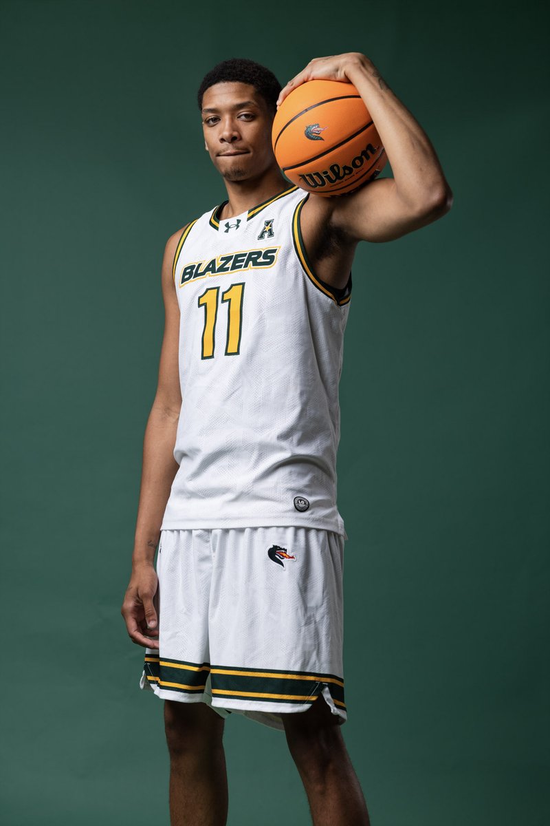 HofSportsGroup's tweet photo. 6’10 Utah Transfer Josh Hayes on his official visit to UAB #uncommitted 
@joshuahayes53 https://t.co/mkYLsHEWot