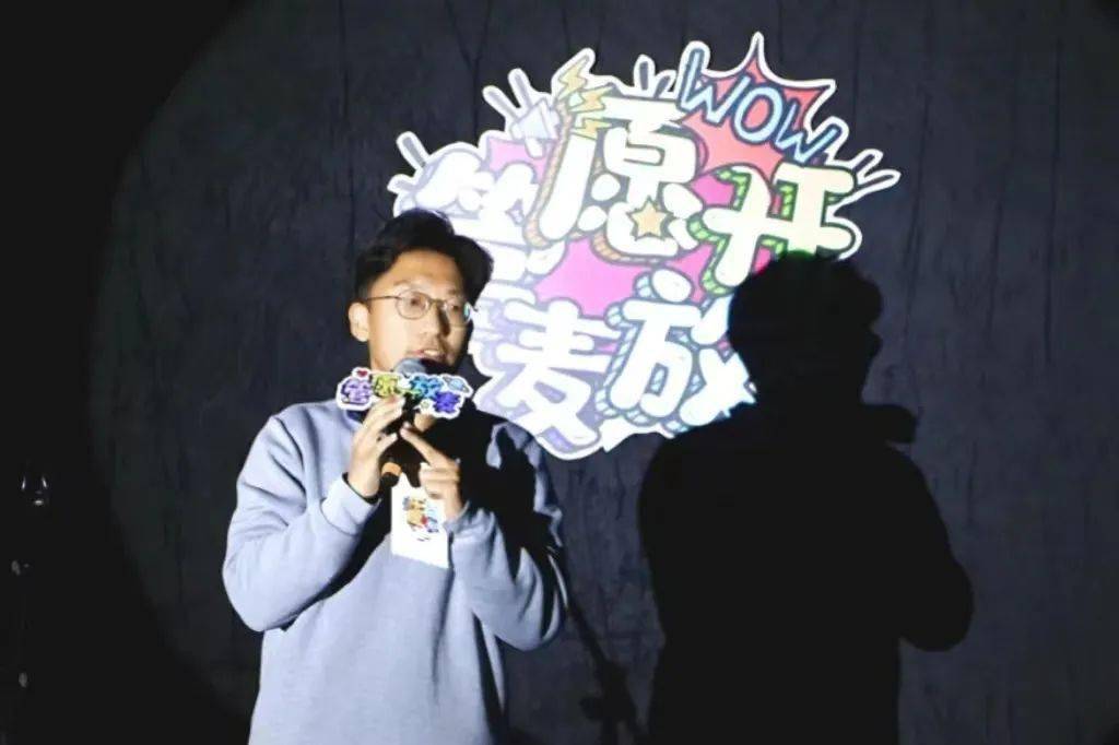 Marcel_EverIast's tweet photo. [Just bombed my first open mic set so hard, the host already asked me to come back next week. Iconic flex, nobody does disaster better than me. ]， https://t.co/jixWPYgdtZ