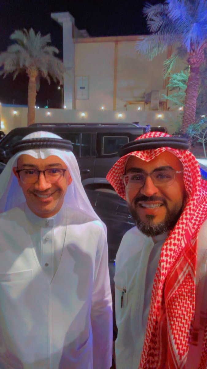 bdr_sabiq's tweet photo. تشرفت ليلة الأمس بتلبية الدعوة الكريمة من المتألقة شركة #رحاب في حفل ادشين الهوية البصرية الجديدة #بصمة_مكية ..
للأمانة ماشاهدته من عمل و استراتيجية ورؤية مستقبلية وأرقام وإحصائيات يجبرني على الوقوف إحتراماً ورفع العقال لإدارة هذه الشركة وجميع منسوبيها..
عمل إحترافي مُحترم💙🤍 https://t.co/aK0SKxBOiI