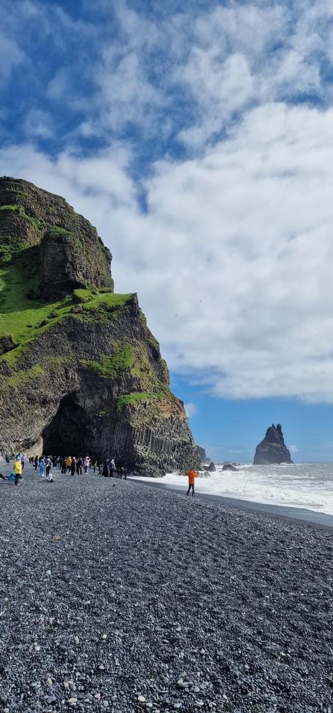 KevinDavis736's tweet photo. Many of you know how much we love Iceland 🇮🇸 
Celebrating our 26th wedding anniversary in Iceland 🇮🇸 
First time experiencing this wonderful country in the summer https://t.co/r4rYUXh6VI