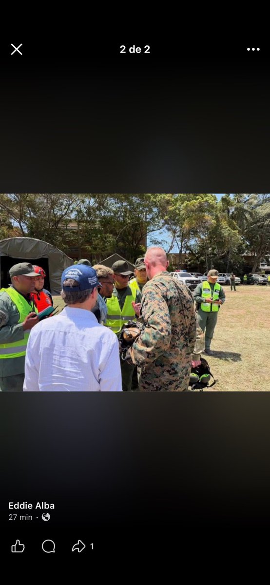 Adolfom314's tweet photo. Este tío a estado rescatando personas desde el momento del terremoto en la guaira, incluso fue el traductor en el campo de golf. Hace 2 horas subió una denuncia en sus redes y una hora después está desaparecido y todas sus cuentas cerradas. https://t.co/OXF1DGbJmc