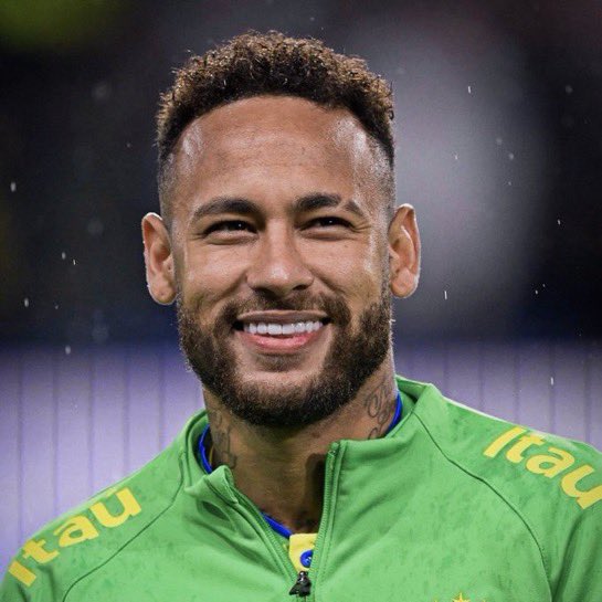 poponze's tweet photo. Márcia Sensitiva faz análise sobre Neymar Jr., que não entrou em campo na partida entre Brasil x Japão hoje:

“Ele precisa de muita oração, precisa de um exorcismo de padre, por exemplo. Eu chamaria um padre para rezar bem nele. Vamos falar de novena? Eu faria uma ‘trezena’, porque ele está completamente suscetível às energias negativas.”