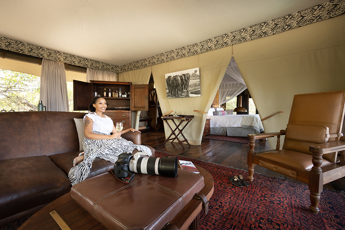 GreatPlainsCons's tweet photo. The best safari photos aren't always taken by the most experienced photographers. At our RΓ©serve Collection camps, every suite comes with a camera, your guide handles the tuition, and every image is yours to keep. Pack light. Leave with memories that last. #WorldCameraDay https://t.co/h0wXPOBt0t