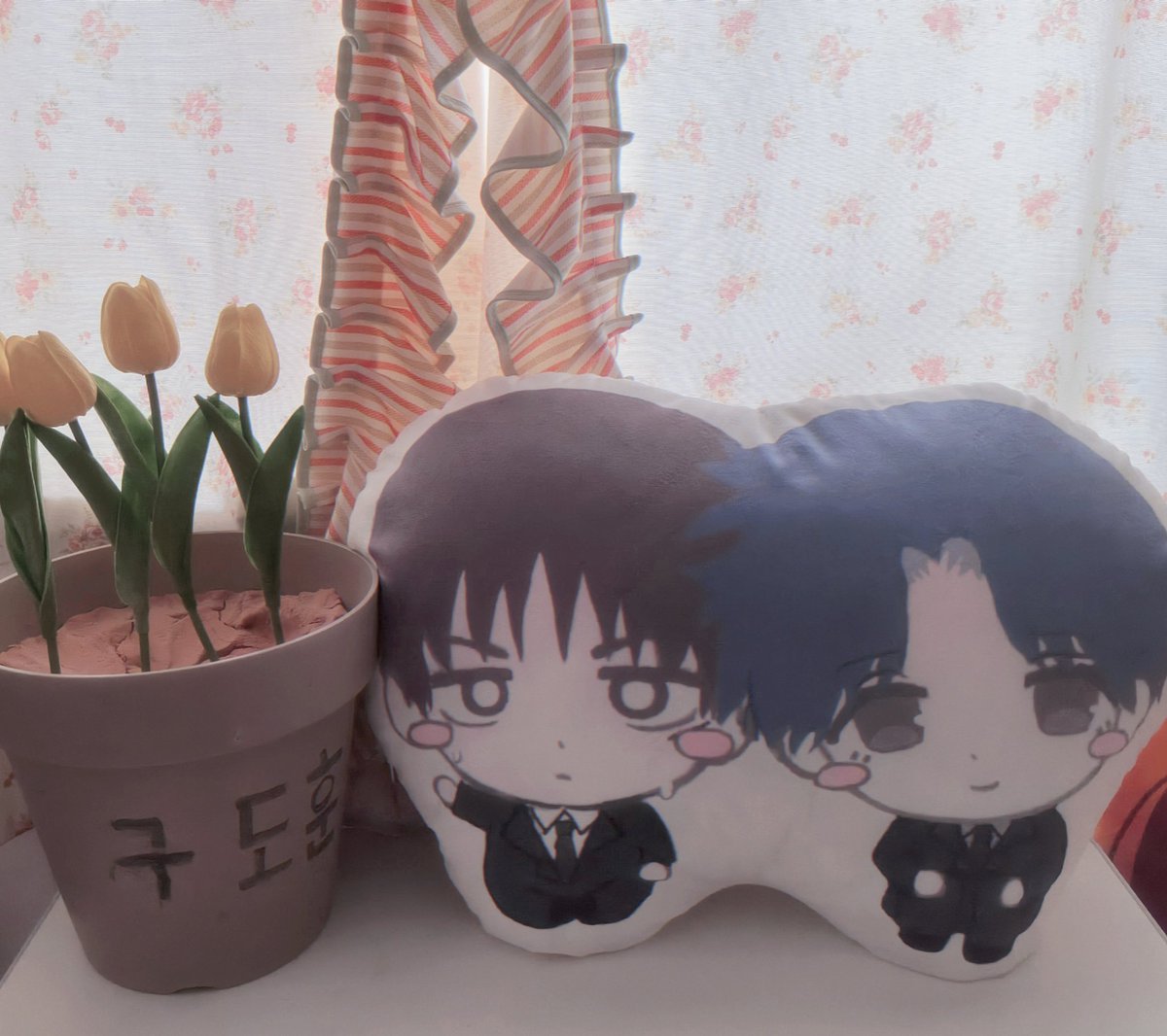 maikoui3's tweet photo. Official merch plus the little things I made myself, they’re so cuuuute!!!:33333
#유원불변 #不変のユウォン #UnchangedMan https://t.co/HV2n0S3ShS