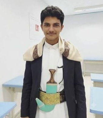 alhadad44's tweet photo. واصل الطلاب اليمنيون تميزهم في المملكة العربية السعودية، حيث حقق الطالب يحيى وليد عرفج من محافظة عمران المركز الأول على مستوى المملكة في اختبارات الثانوية العامة، متفوقًا على جميع الطلاب. https://t.co/0fAbxpfCCA