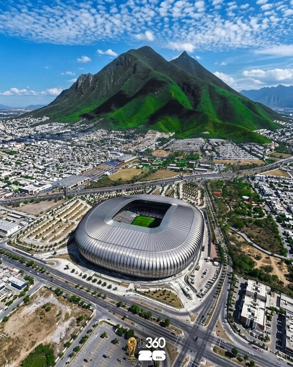 world_tourists_'s tweet photo. Do you know the stadium name? https://t.co/zvV12IUMgz