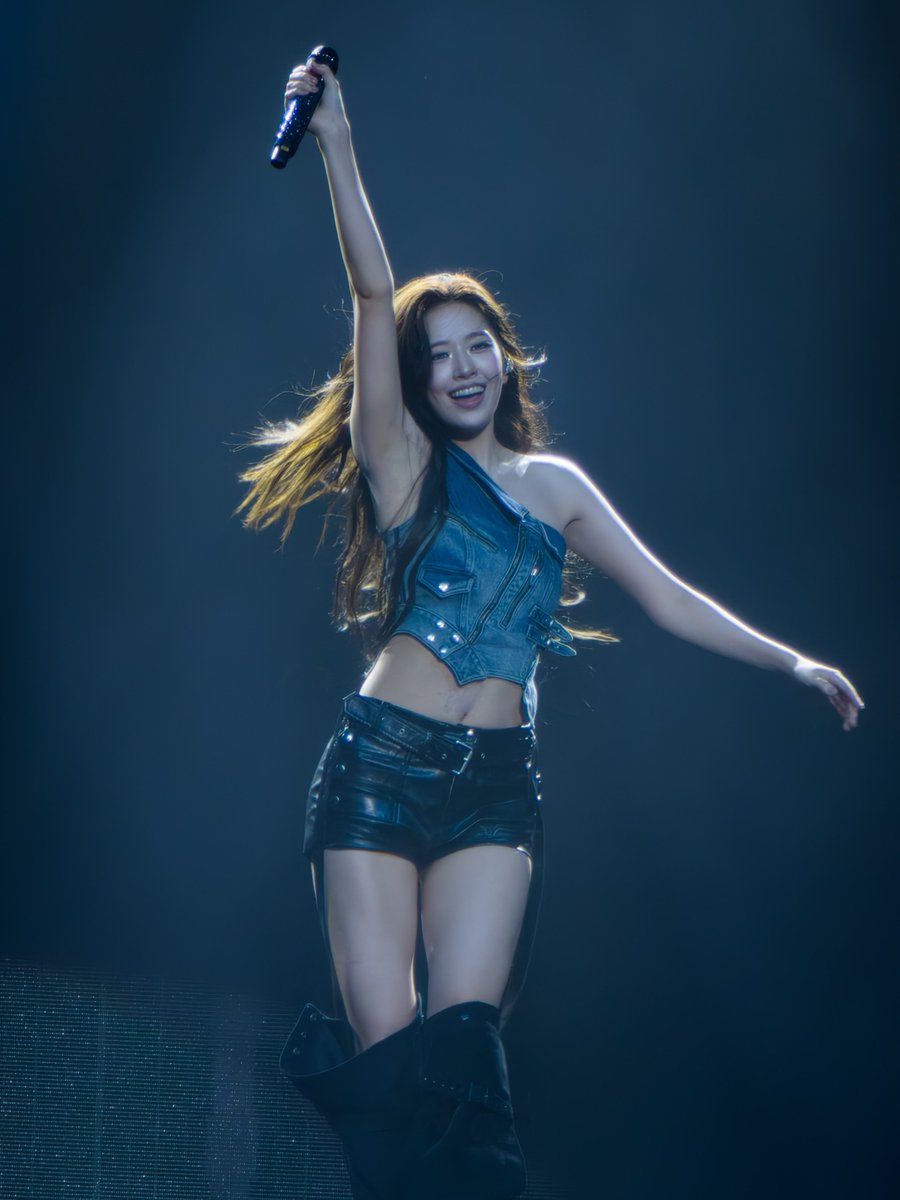 byeolcore's tweet photo. Yujin (IVE) https://t.co/3xlmYBEcJ4