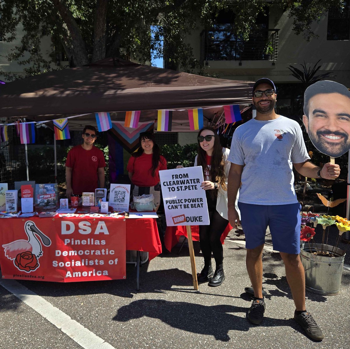 PinellasDSA's tweet photo. We met hundreds of people interested in the work of our local chapter at both St. Pete Pride, and at Peoples' Pride Night! Together, we're building a future where queer liberation is inseparable from economic justice!
#DSA #Pride #stpete #stpetepride #FlaPol #pinellascounty https://t.co/3QD7ok0U4B