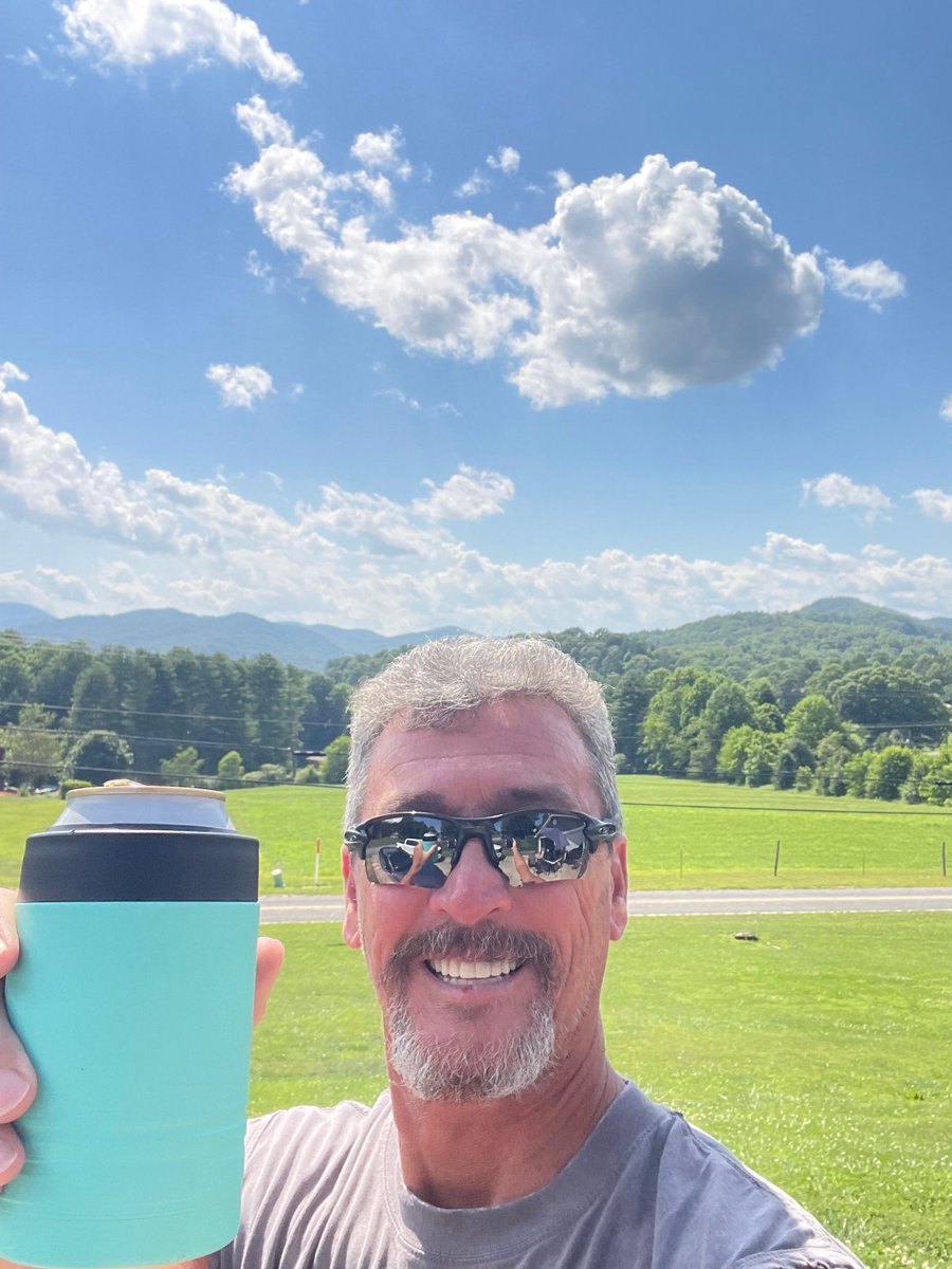 🏌️♂️Strait Outta Nompton! 🍺✌️ tweet media