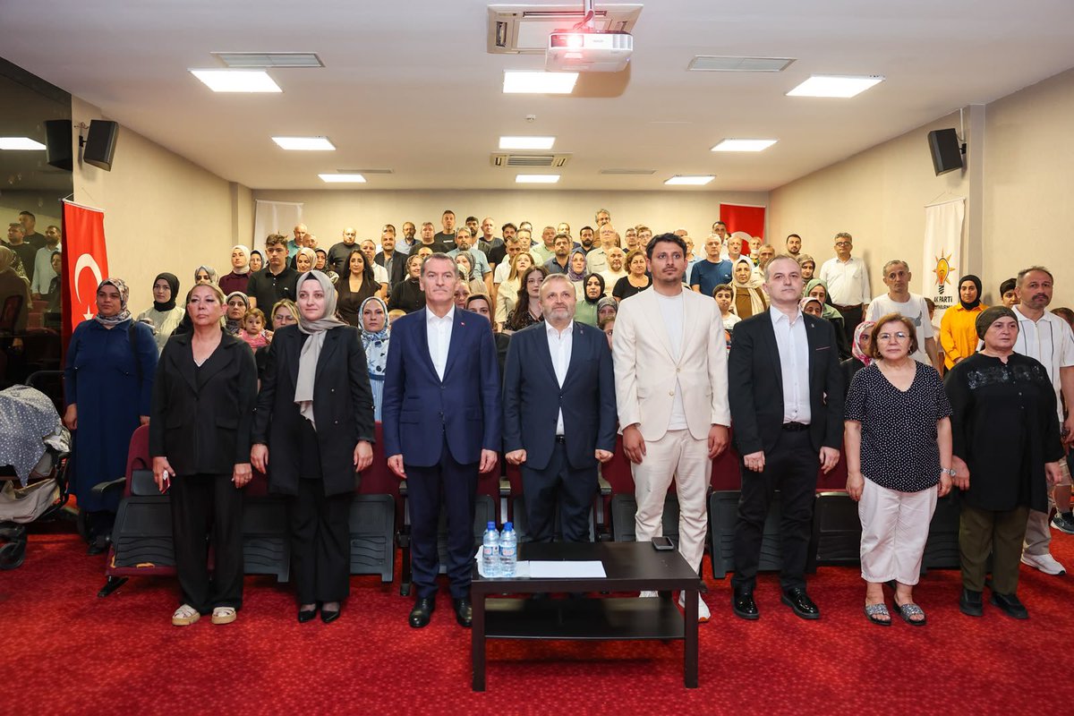 akzeytinburnu's tweet photo. 📍Veliefendi Mahallesi’nde samimiyetin, kardeşliğin ve muhabbetin hâkim olduğu güzel bir üye buluşması gerçekleştirdik. 

Katılım sağlayan tüm dava arkadaşlarımıza teşekkür ediyoruz. Birlik ve beraberliğimiz daim olsun. 
@abdullahozdemir
@MustafaY_K 
@h_ibrahimbirer
@omerrarisoy https://t.co/7zbyzjnyLw