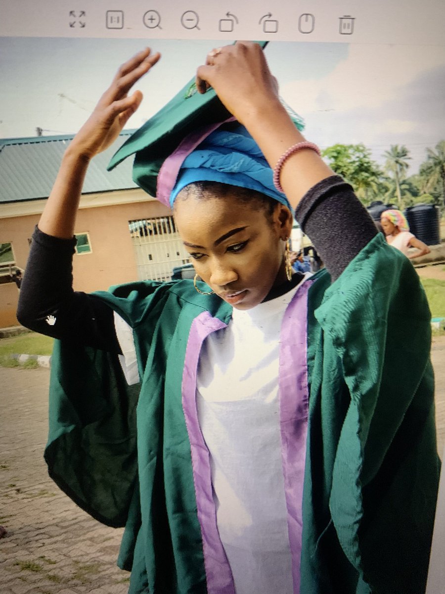 presido456's tweet photo. A journey of 5 years came to an end🥹

Thank you June ❤️ https://t.co/9AaBkYjmmU