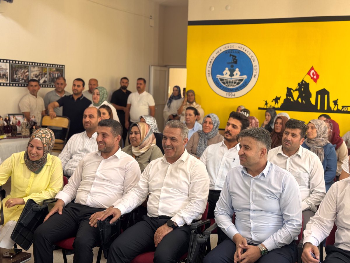 hakimisik72's tweet photo. 📍 Kozluk Halk Eğitim Merkezi 
Milletvekilimiz Sayın Ferhat Nasıroğlu ve İl Başkanımız Sayın Hüseyin Şansi ile birlikte Halk Eğitim Merkezi’ni ziyaret ederek usta öğreticilerimizle bir araya geldik.
@AvukatErsanAksu 
@fnasiroglu 
@SansiHuseyin https://t.co/Jc2qY9ff2o