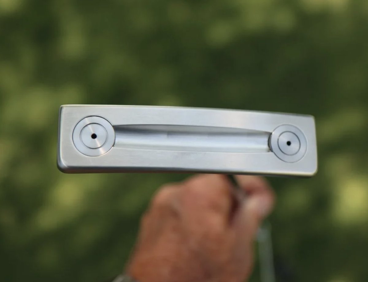 GolfWRX's tweet photo. In-hand look at a new @scottycameron putter for @rickiefowler to test at the @JDCLASSIC
(Photo: Greg Moore, GolfWRX) https://t.co/e4UWhAId63