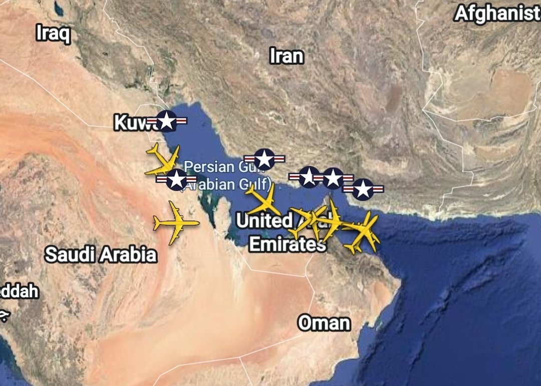 Conflict_Radar's tweet photo. Heavy US air activity over the Strait of Hormuz and the Persian Gulf https://t.co/IfLWj1lMtJ