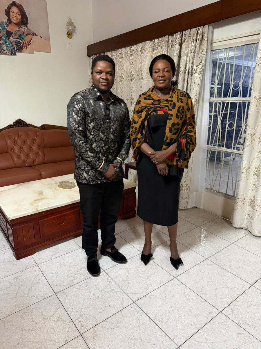 jacksonmukunda's tweet photo. Un grand honneur d'avoir rencontré ce jour l'Ambassadrice Itinérante du Chef de l'État, S.E. Isabelle Kibasa.
Une visite de courtoisie marquée par une grande convivialité et des échanges fructueux. Merci pour cet accueil chaleureux. 🤝 https://t.co/2CFluQcNG8
