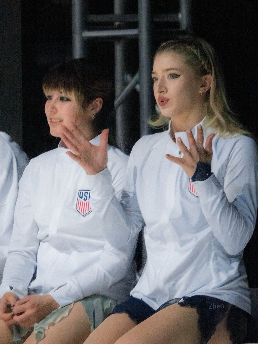 AlysaLiu885's tweet photo. Alysa Liu, Amber Glenn, and Ilia Malinin at the Stars on Ice show in Tempe, Arizona.
Photo credit: @99._.zhen (Instagram)
#StarsOnIce #IliaMalinin #AlysaLiu #AmberGlenn #TempeArizona https://t.co/57HU4krBNq