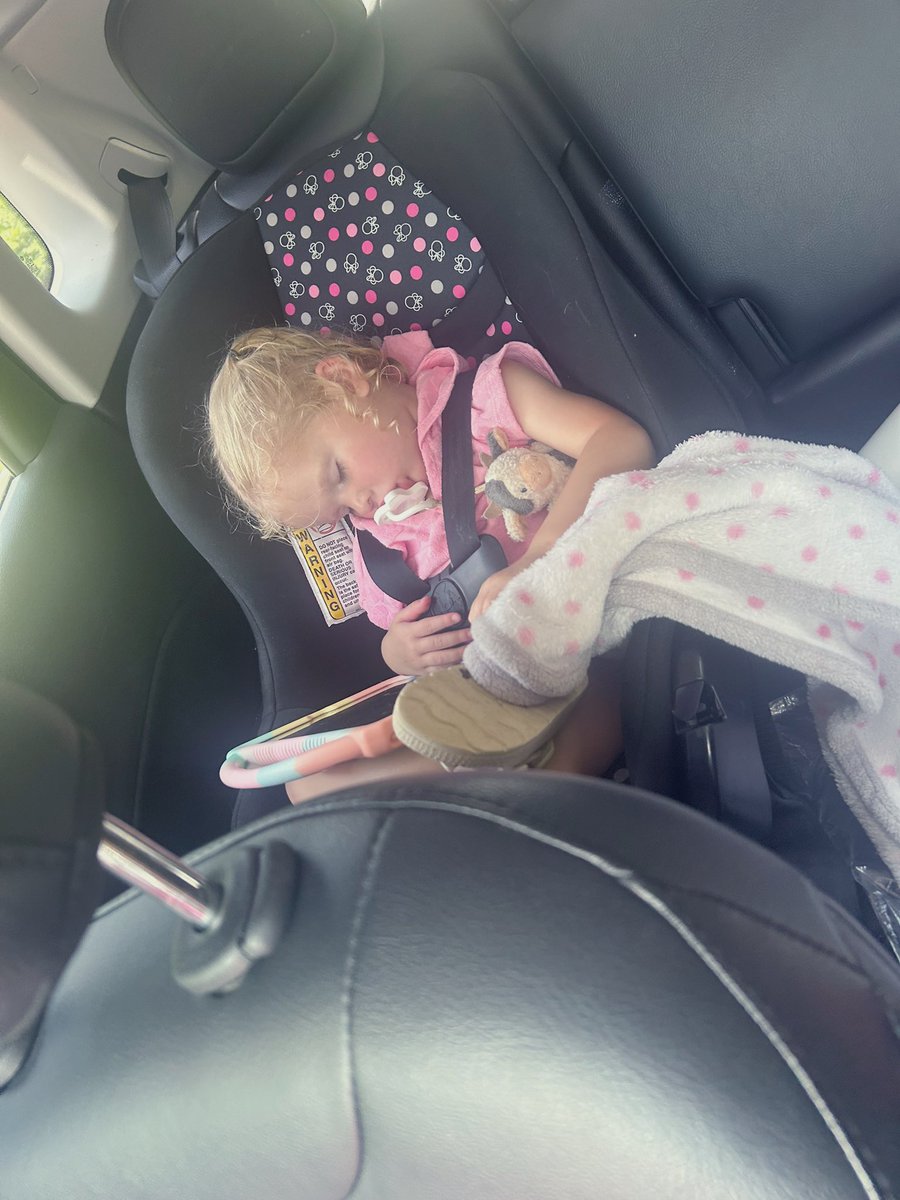 _addiiiee's tweet photo. I think she had a good day ! ☀️🫶 https://t.co/jhvwS4Q8la